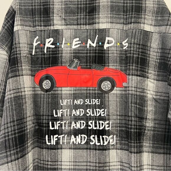 Cutterfly FRIENDS Collectors Bundle Merchandise Gift Box Button Down Shirt, Lrg - Picture 14 of 16